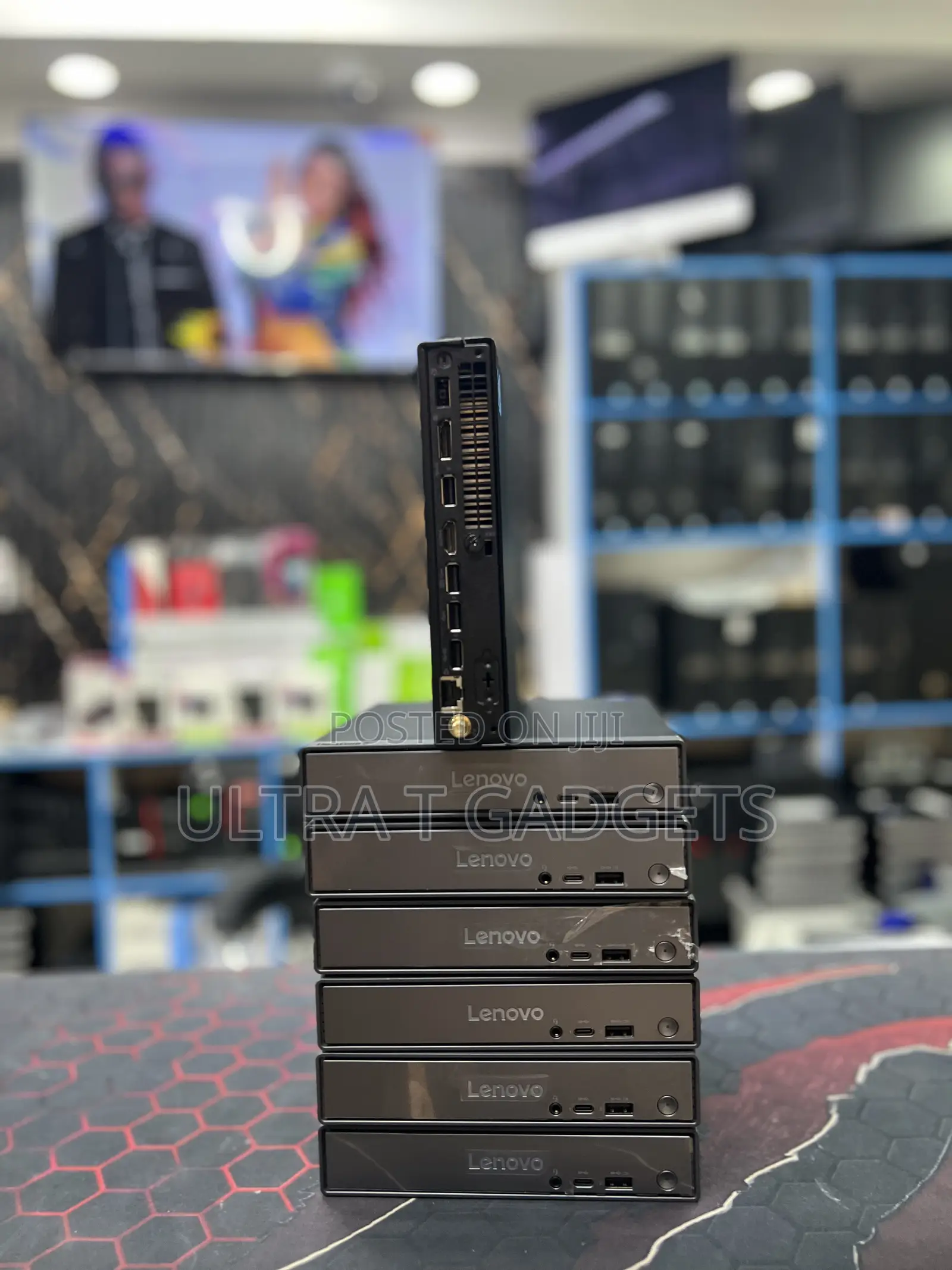 Lenovo ThinkCentre Neo 50T 16GB Intel Core Ultra 5 SSD 256GB