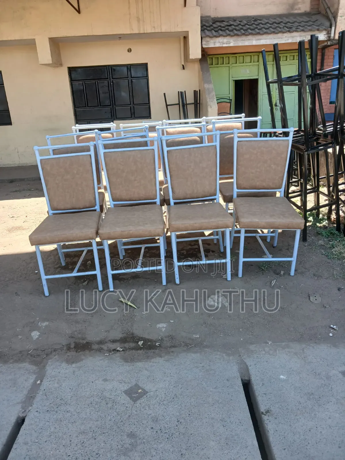 Antique Grey Powder Coating Ball Chairs