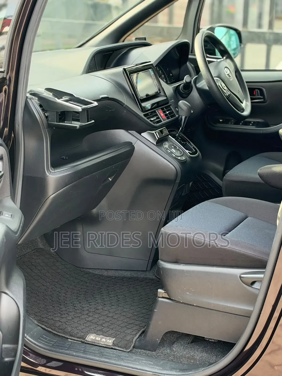 Toyota Noah 2019 Matt Black