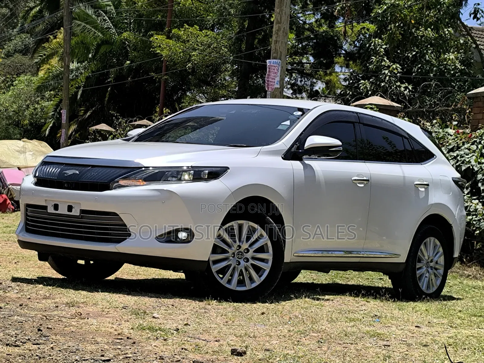 Toyota Harrier 2.0 2017 White