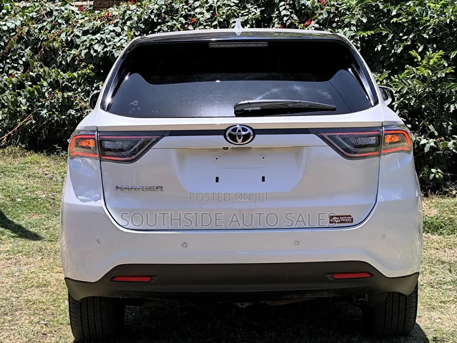 Toyota Harrier 2.0 2017 White