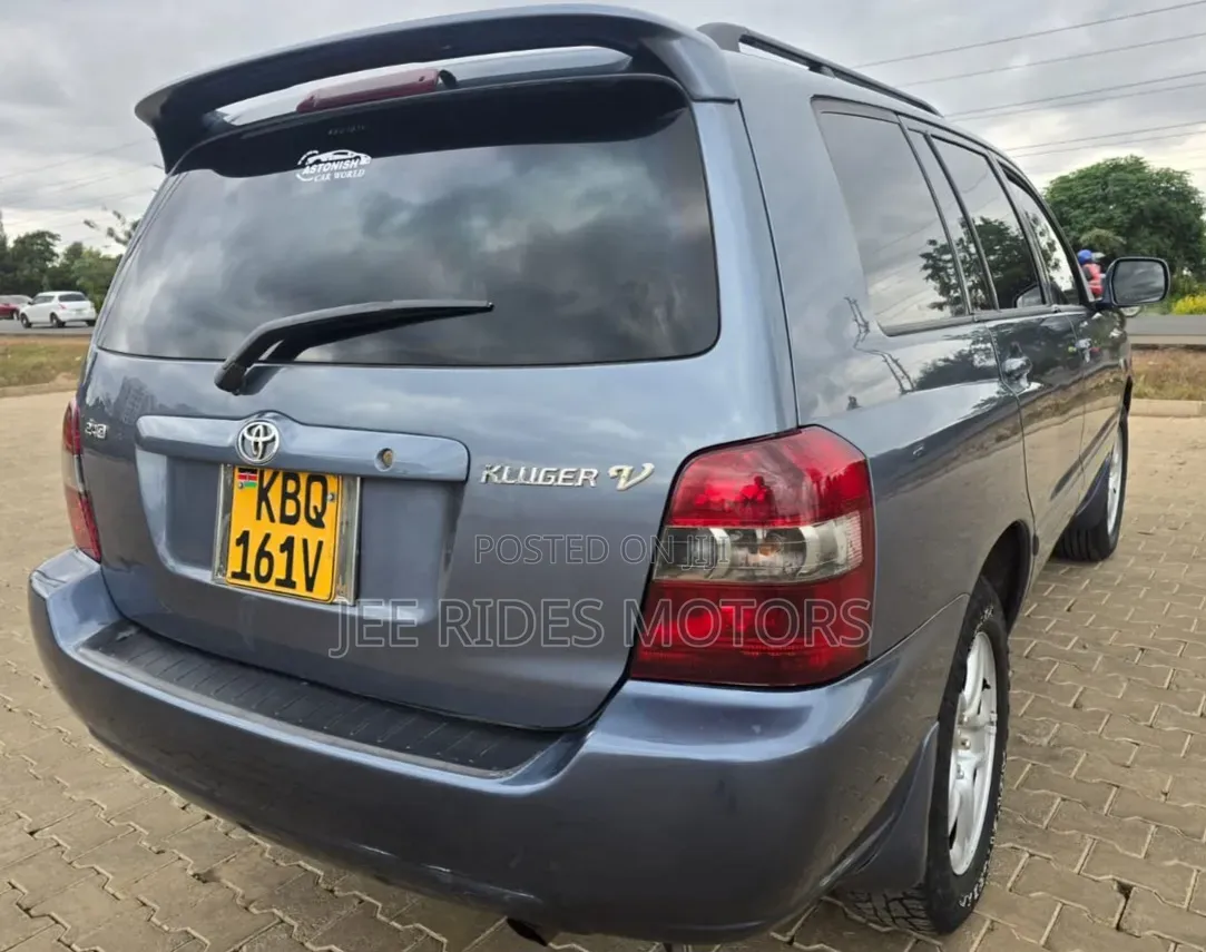 Toyota Kluger 2005 Gray