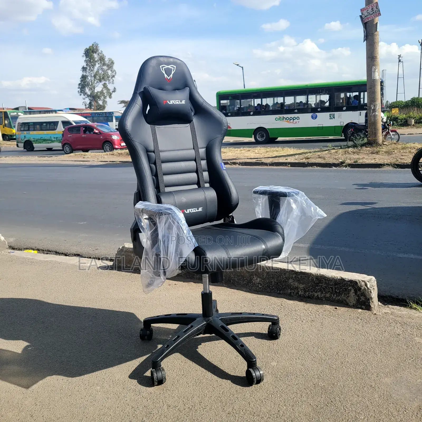 Gaming With Headrest, Lumbar Support & Swivel Wheels – Racing Style