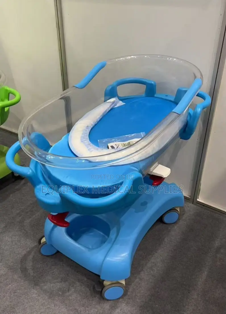 Mobile Hospital Grade Infant Bassinet Trolley (Hydraulic)