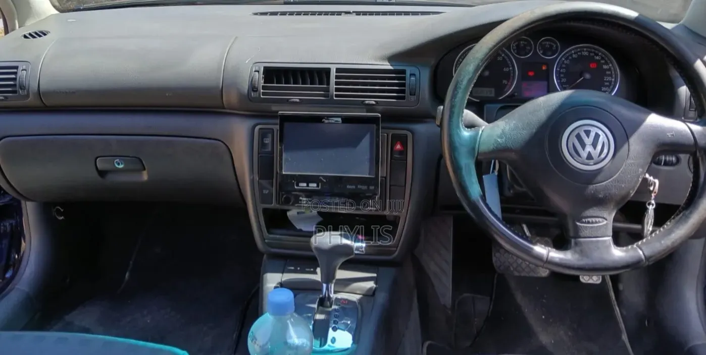 Volkswagen Passat 2.0 Automatic 2005 Blue