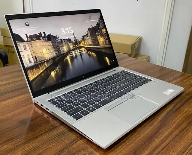 Laptop HP EliteBook 845 G8 16GB AMD Ryzen 7 SSD 256GB