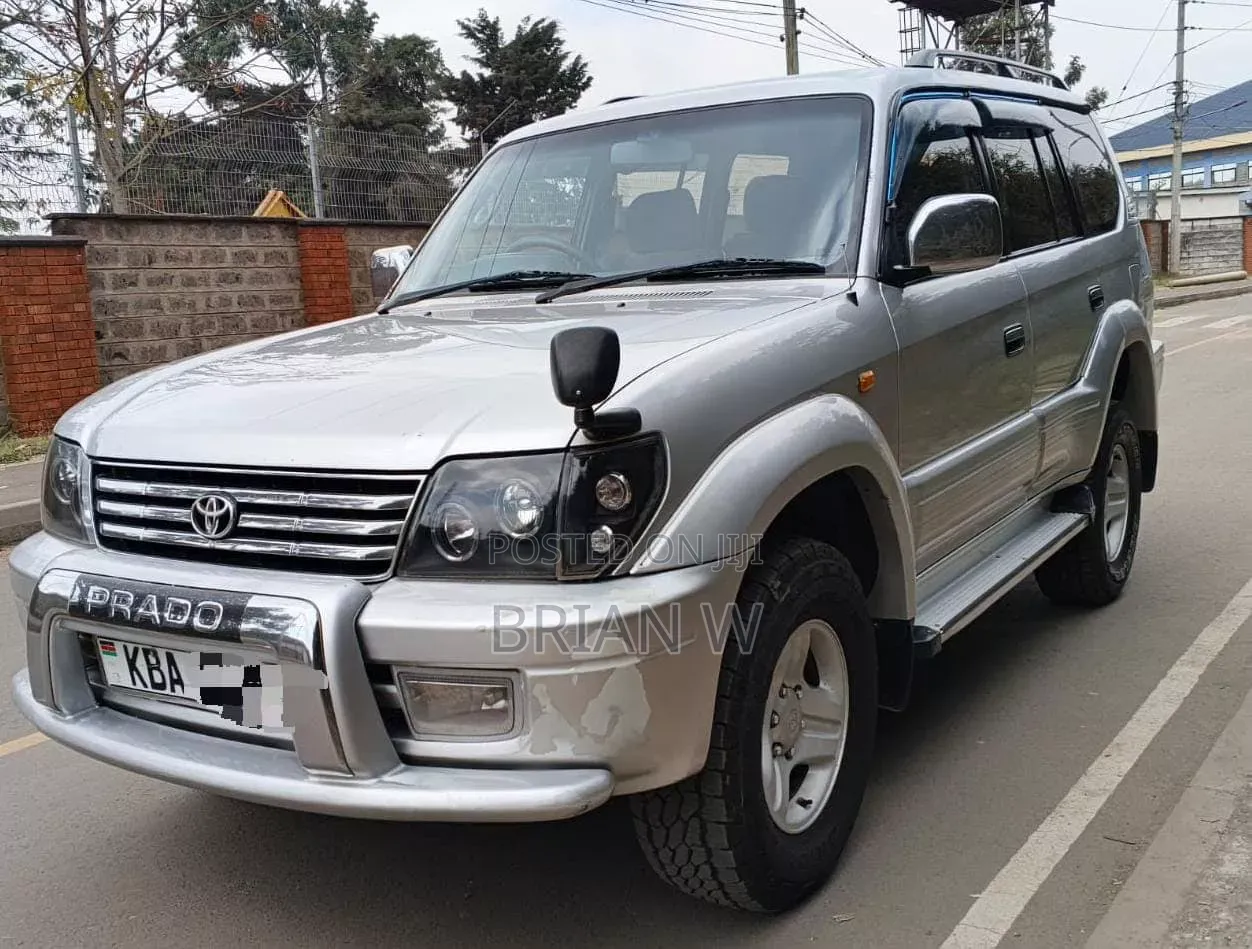 Toyota Land Cruiser Prado 2001 Gray
