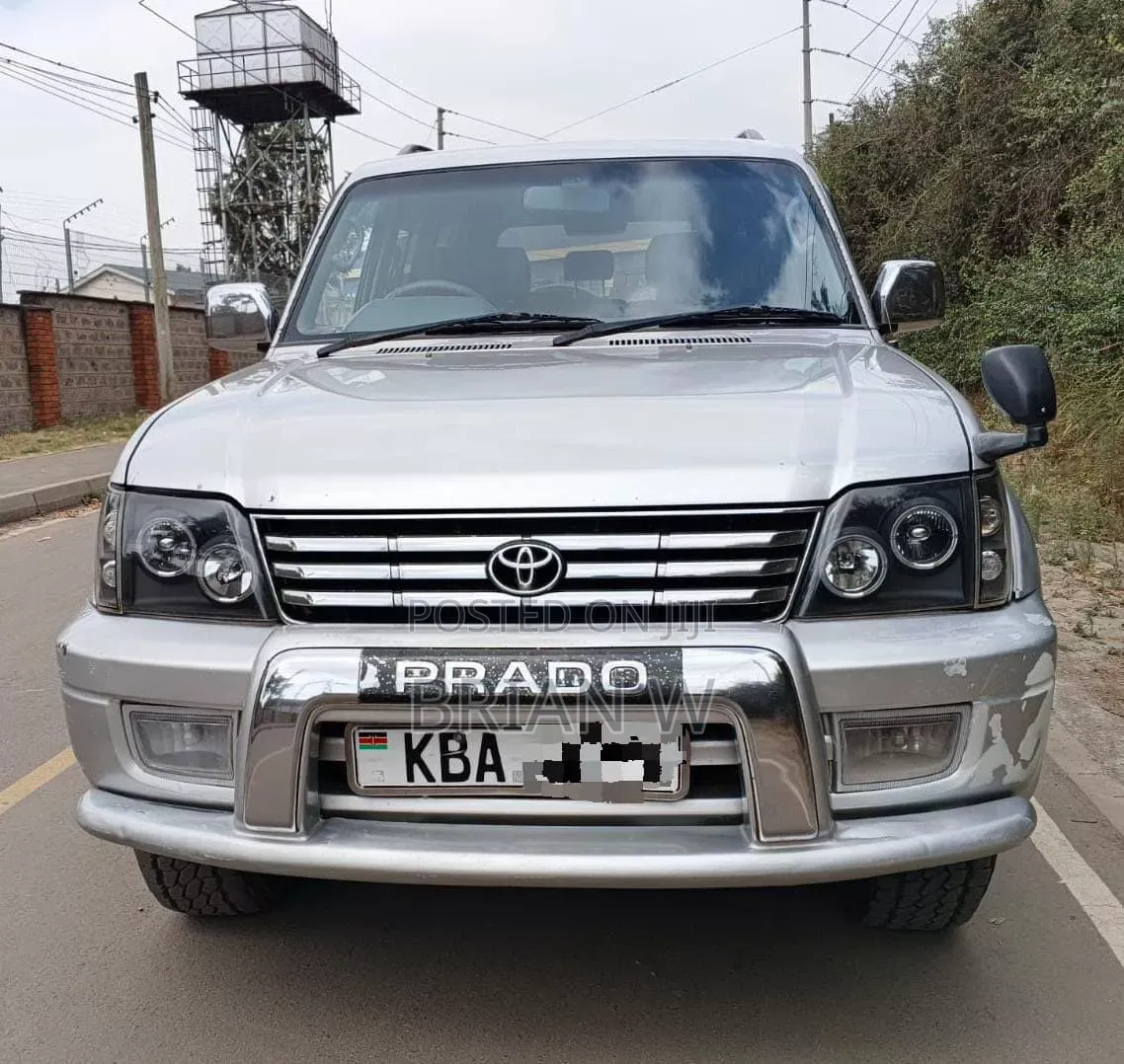 Toyota Land Cruiser Prado 2001 Gray