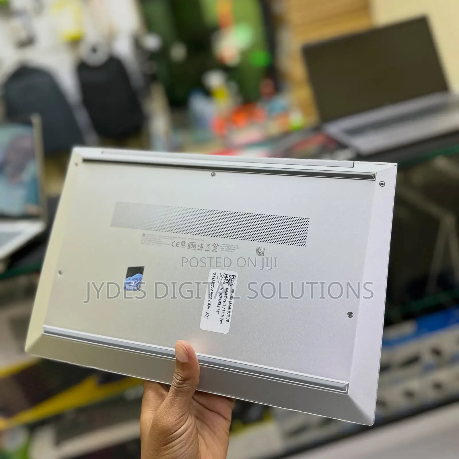 Laptop HP EliteBook 830 G8 16GB Intel Core i7 SSD 256GB