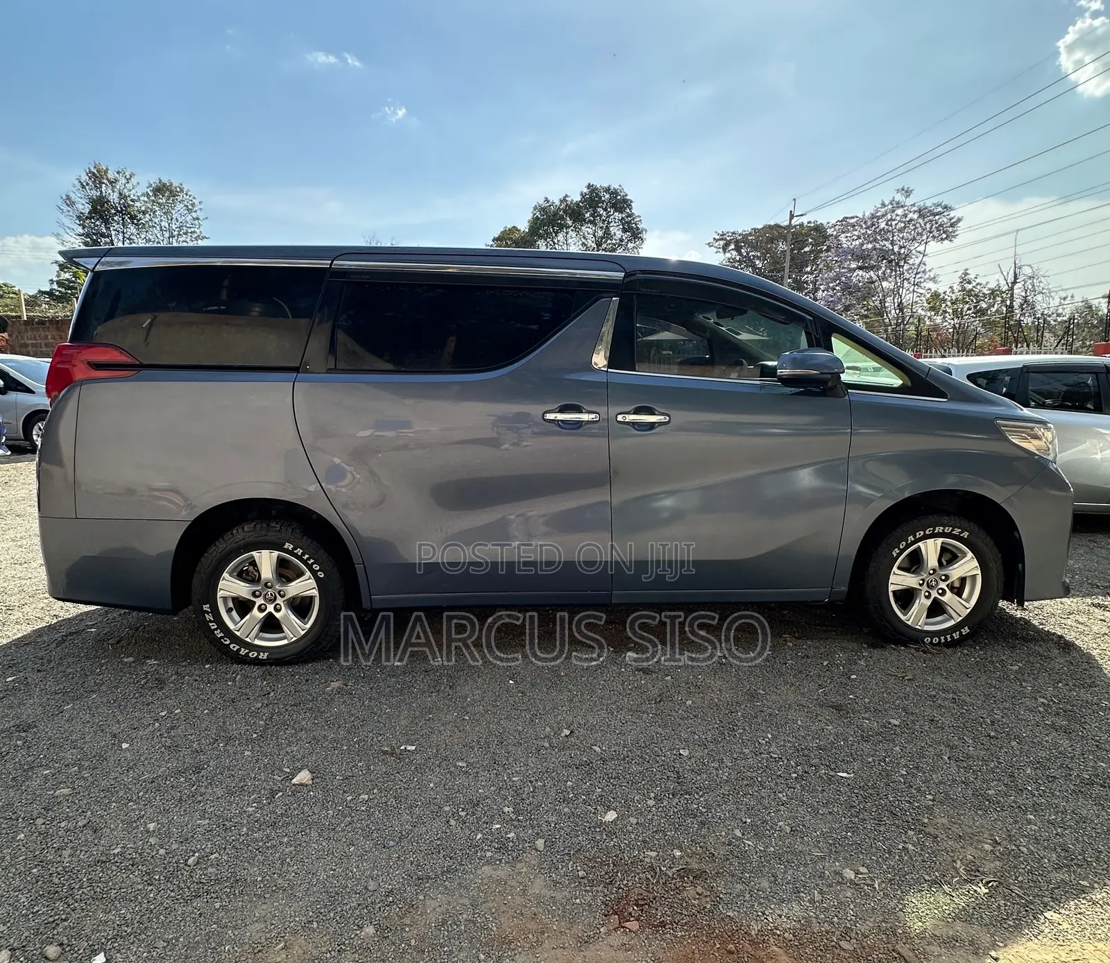 Toyota Alphard 2.4 Petrol FWD 2015 Blue
