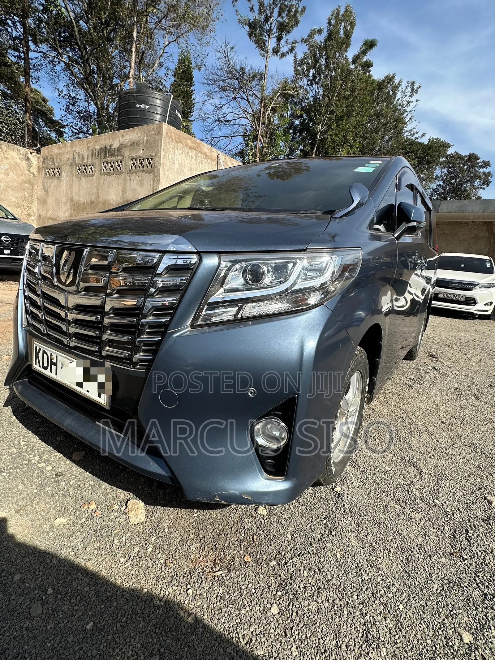 Toyota Alphard 2.4 Petrol FWD 2015 Blue