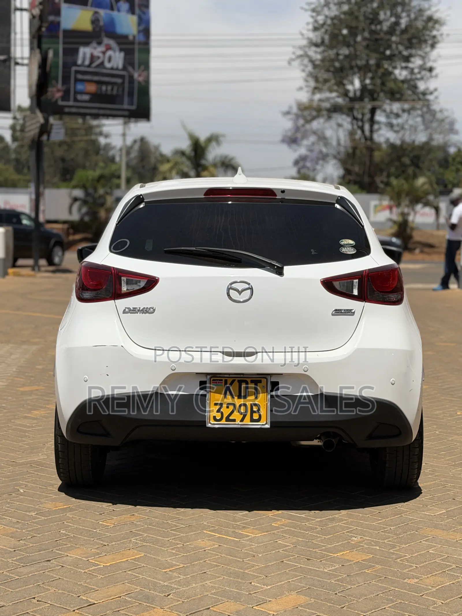 Mazda Demio 2018 White