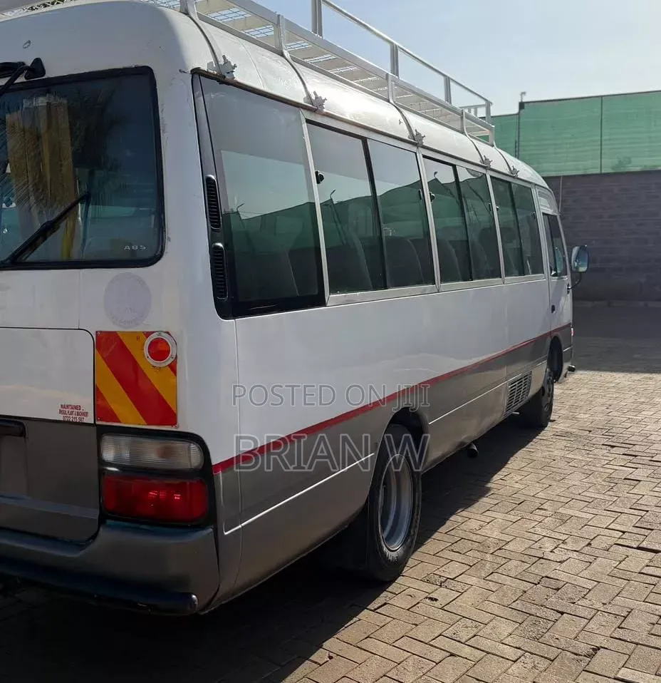 Toyota Coaster 2005 White