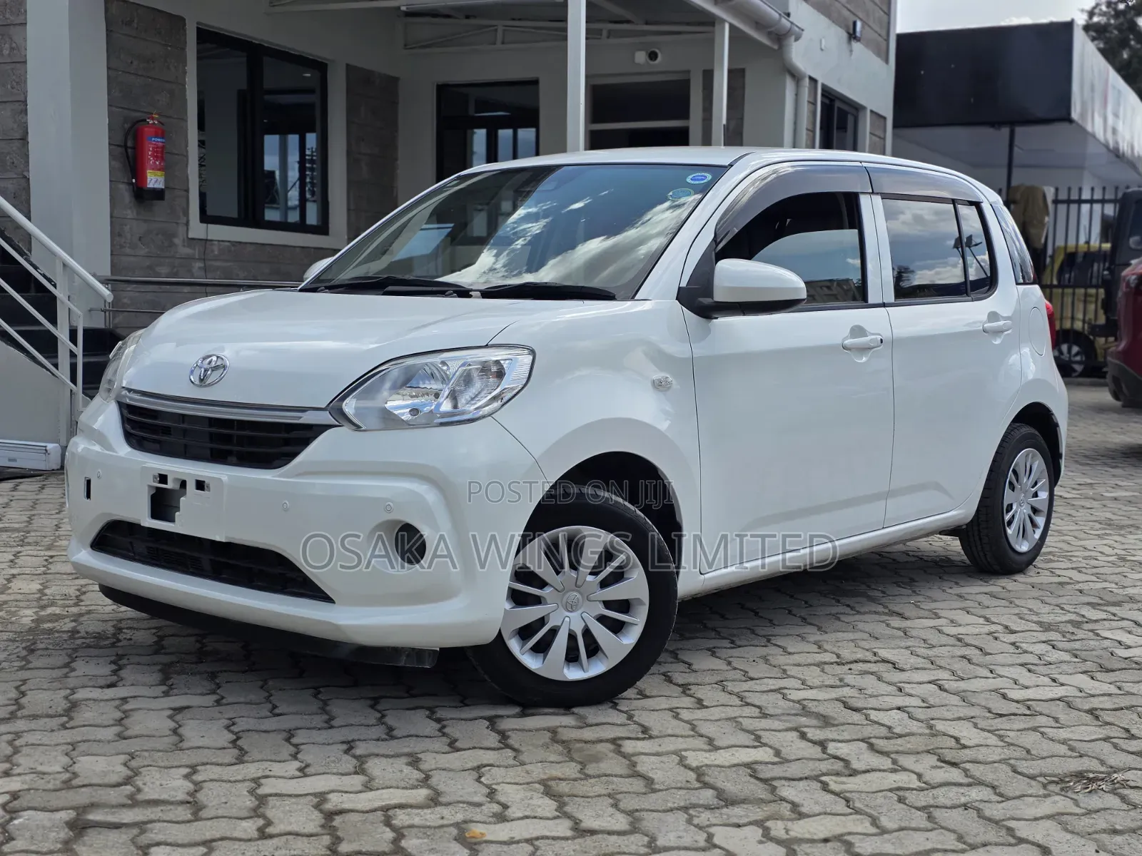 Toyota Passo 1.0 FWD 2019 Pearl