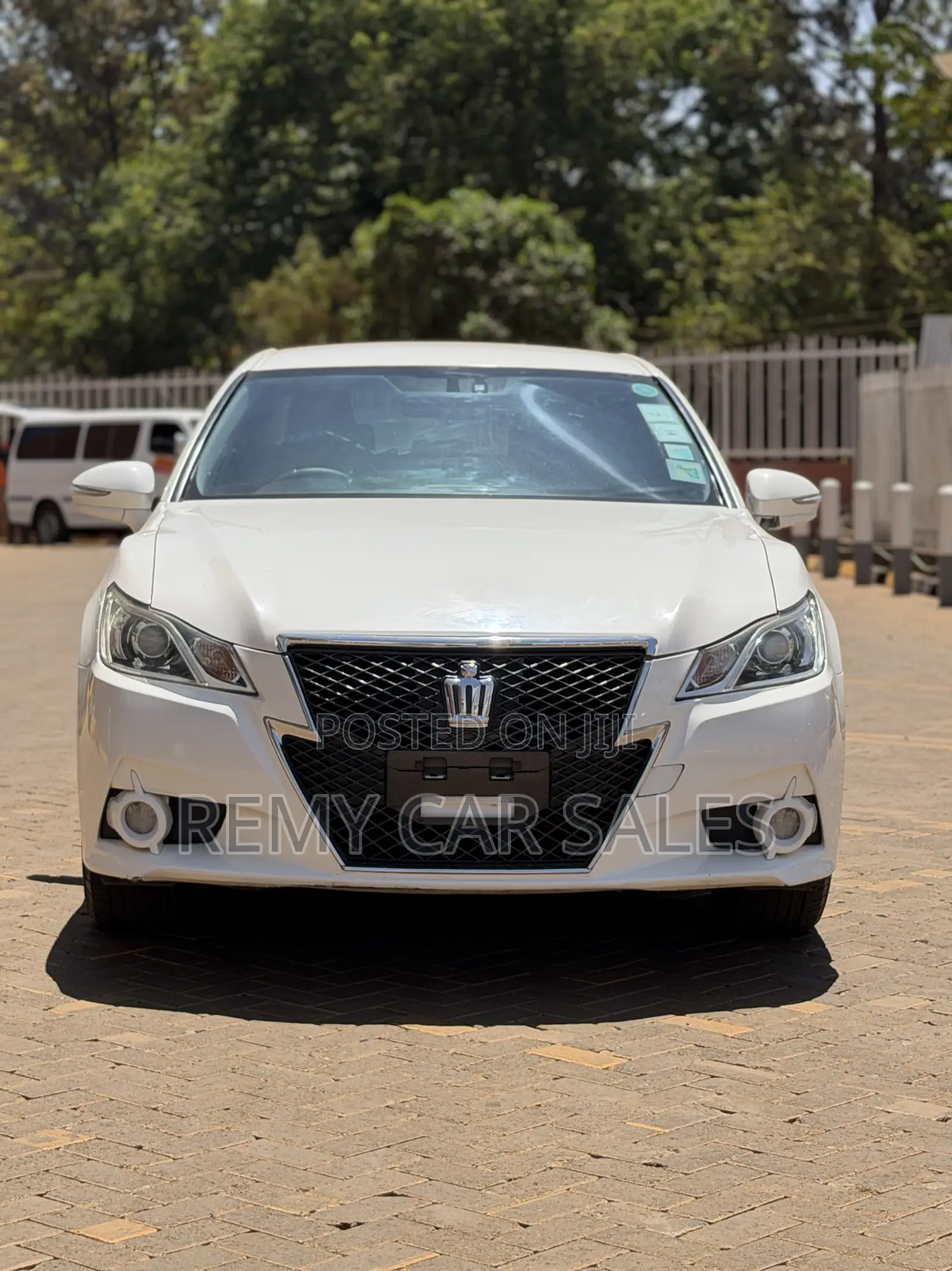 Toyota Crown 2015 White