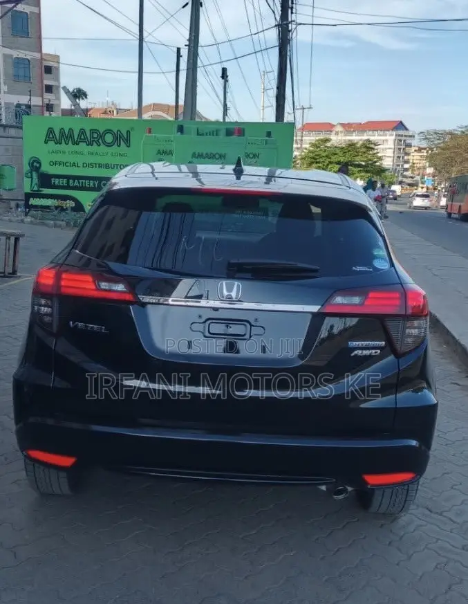 Honda Vezel 1.5 Hybrid 4WD 2019 Black