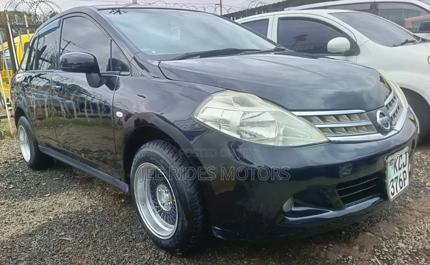 Nissan Tiida 2009 Matt Black