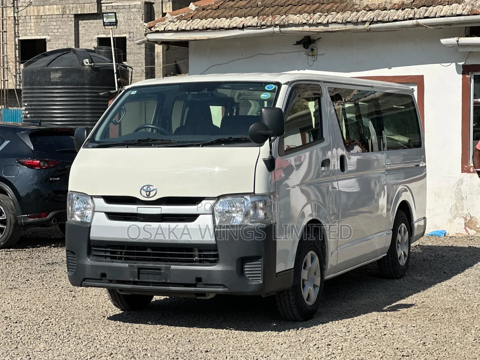 Toyota HiAce 2019 White