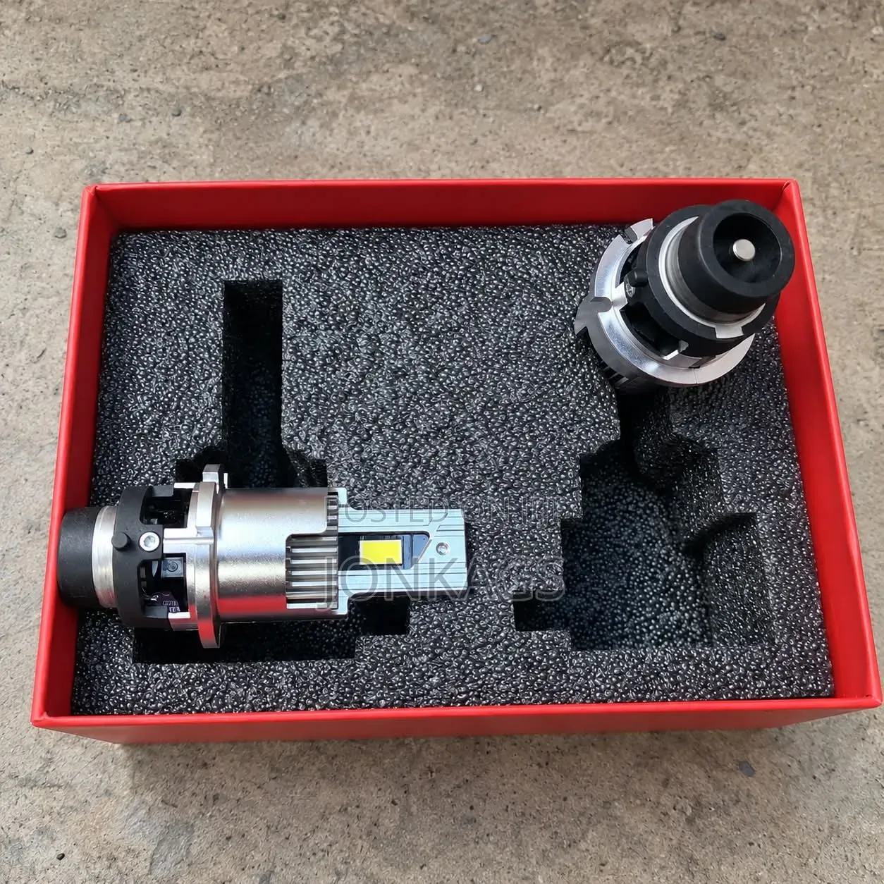 Wireless HID-Style D2R LED Bulb