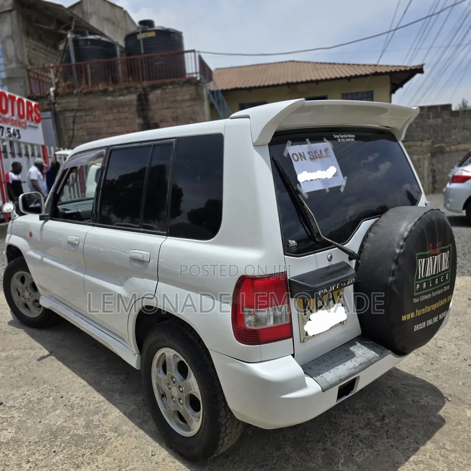 Mitsubishi Pajero IO 2000 Pearl
