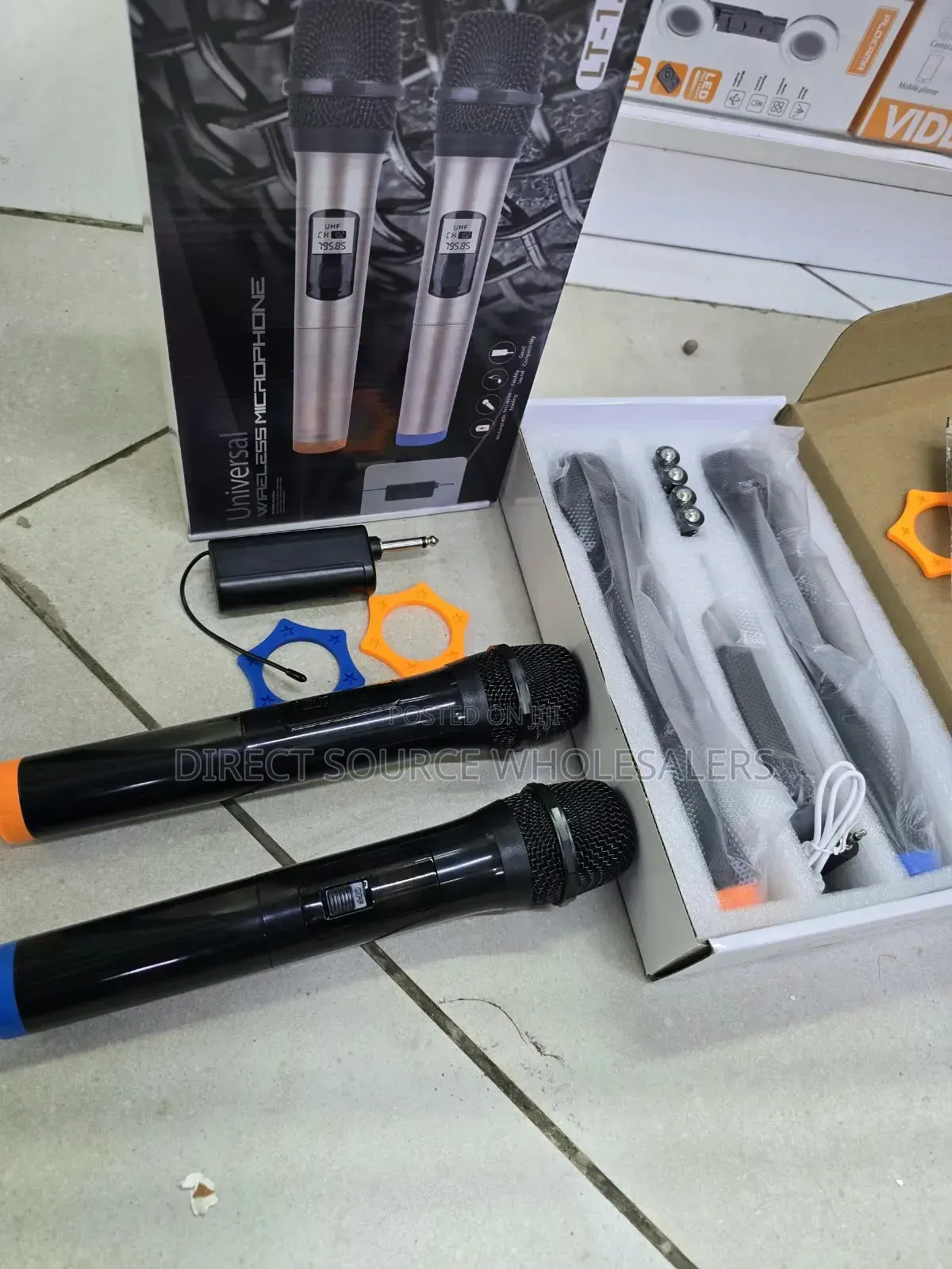 Universal Wireless Microphone Kit for Events and Parties