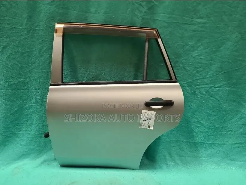 R Door Assy Lh Nissan Ad Vy12