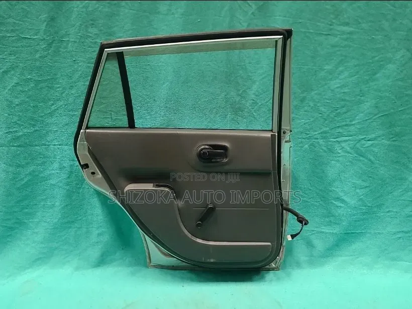 R Door Assy Lh Nissan Ad Vy12