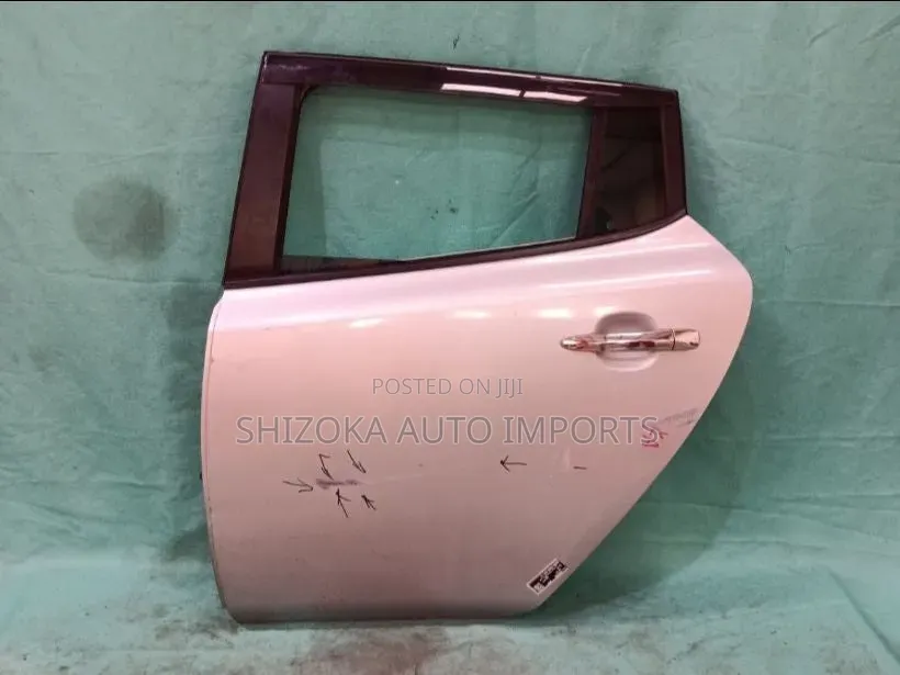 R Door Assy Lh Nissan Leaf Ze0 2012