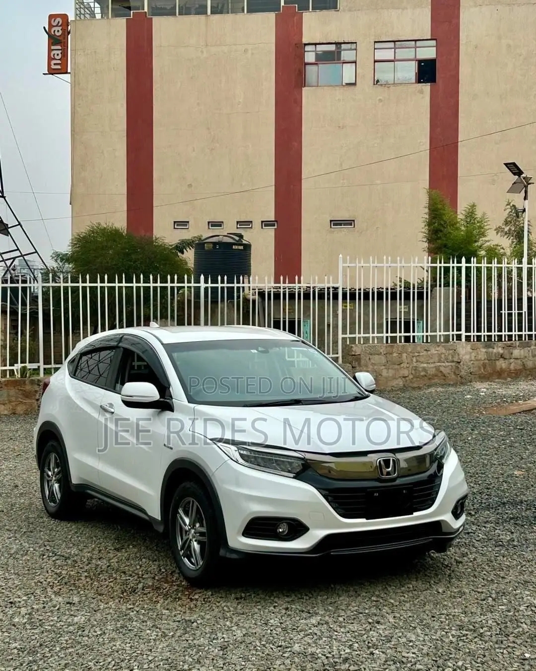 Honda Vezel 1.5 Hybrid 4WD 2019 White