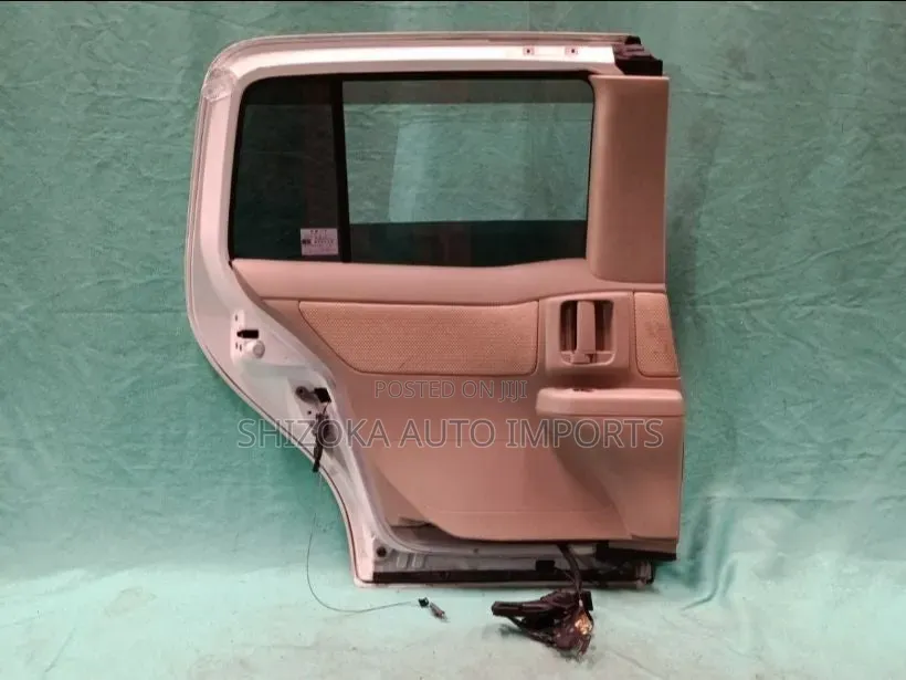 R Door Assy Lh Toyota Raum 2007 Slide Door