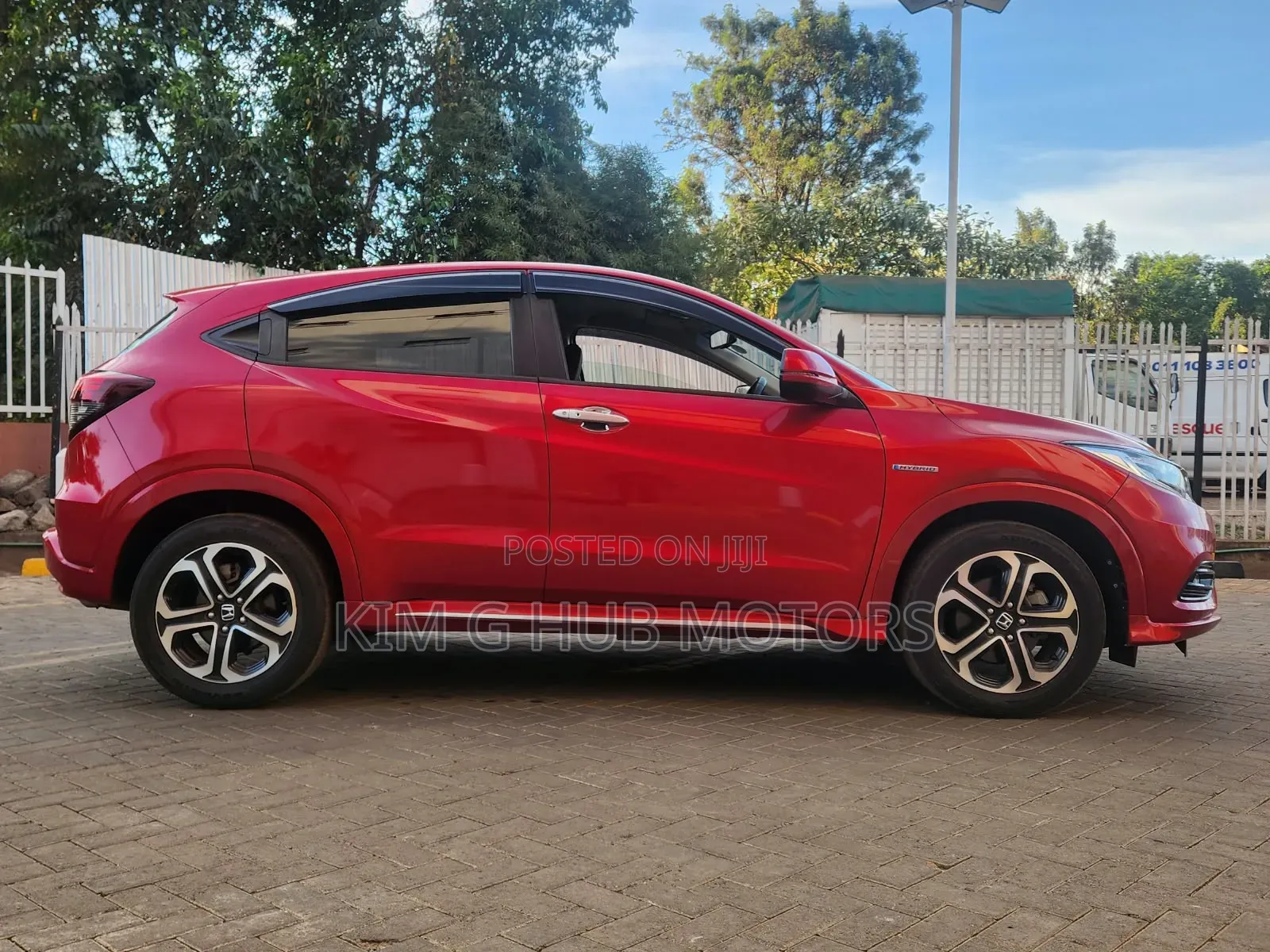 Honda Vezel 1.5 Hybrid 4WD 2019 Red
