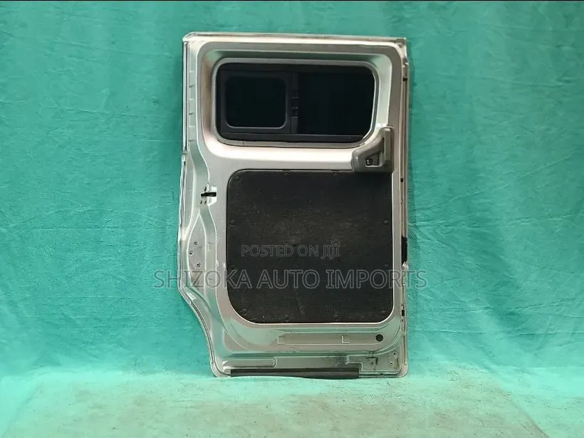 R Door Assy Lh Nissan Nv200 Vanette 2013