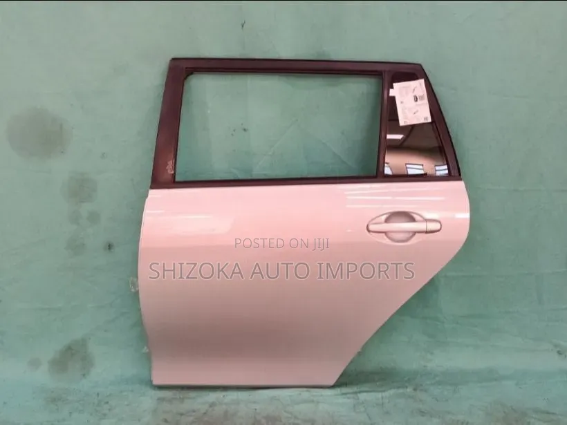 R Door Assy Lh Toyota Corolla Fielder Zre142 2007