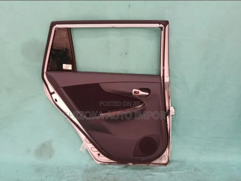 R Door Assy Lh Toyota Corolla Fielder Zre142 2007