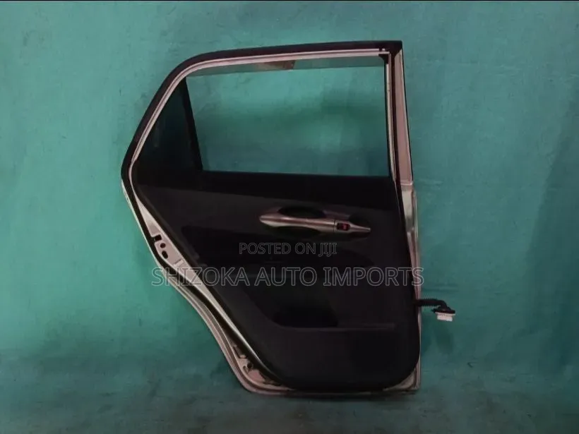 R Door Assy Lh Toyota Blade 2008