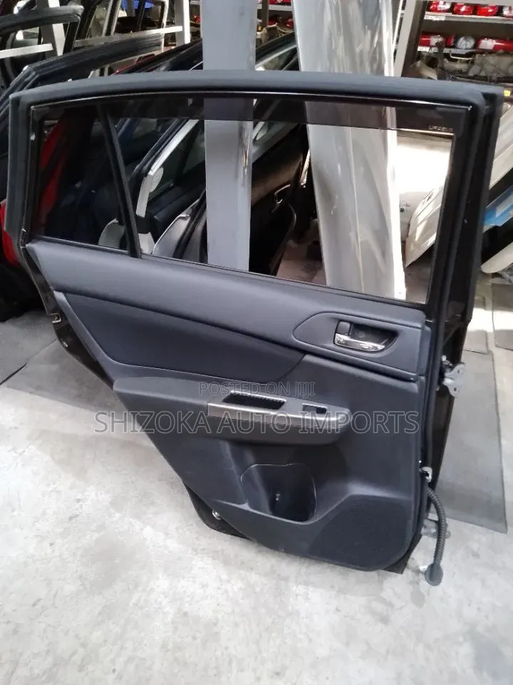 R Door Assy Lh Subaru Impreza Gp7 2013