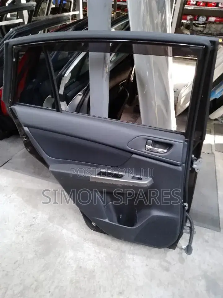 R Door Assy Lh Subaru Impreza Gp7 2013