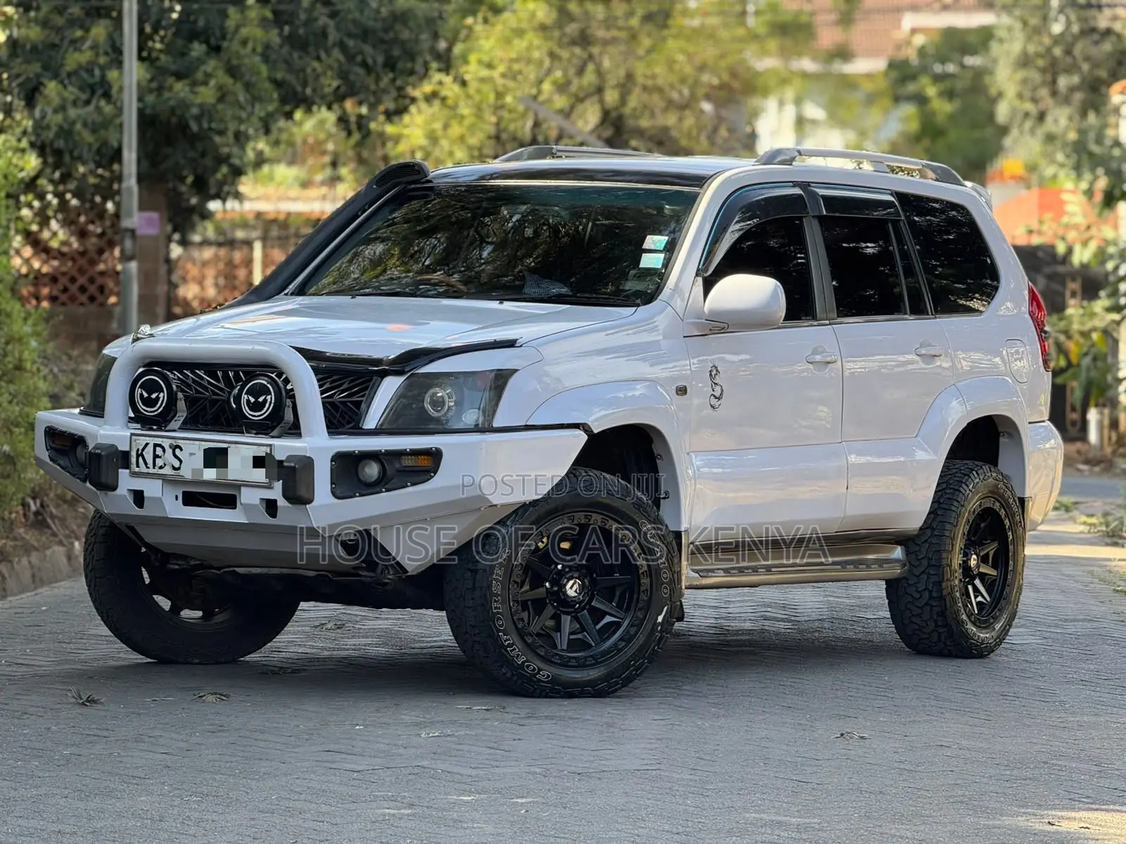 Toyota Land Cruiser Prado 2006 White