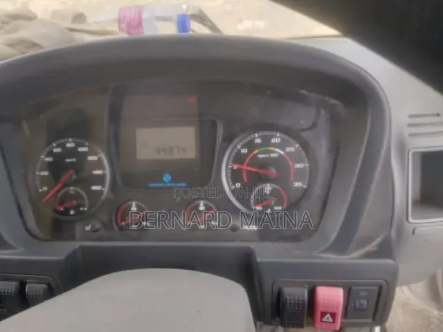 Ashok Leyland Boss Series 1218 HB EV 2024 White