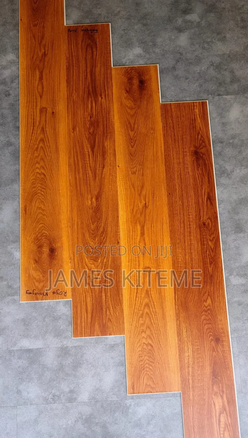 Vinyl SPC Interlocking Flooring Tiles