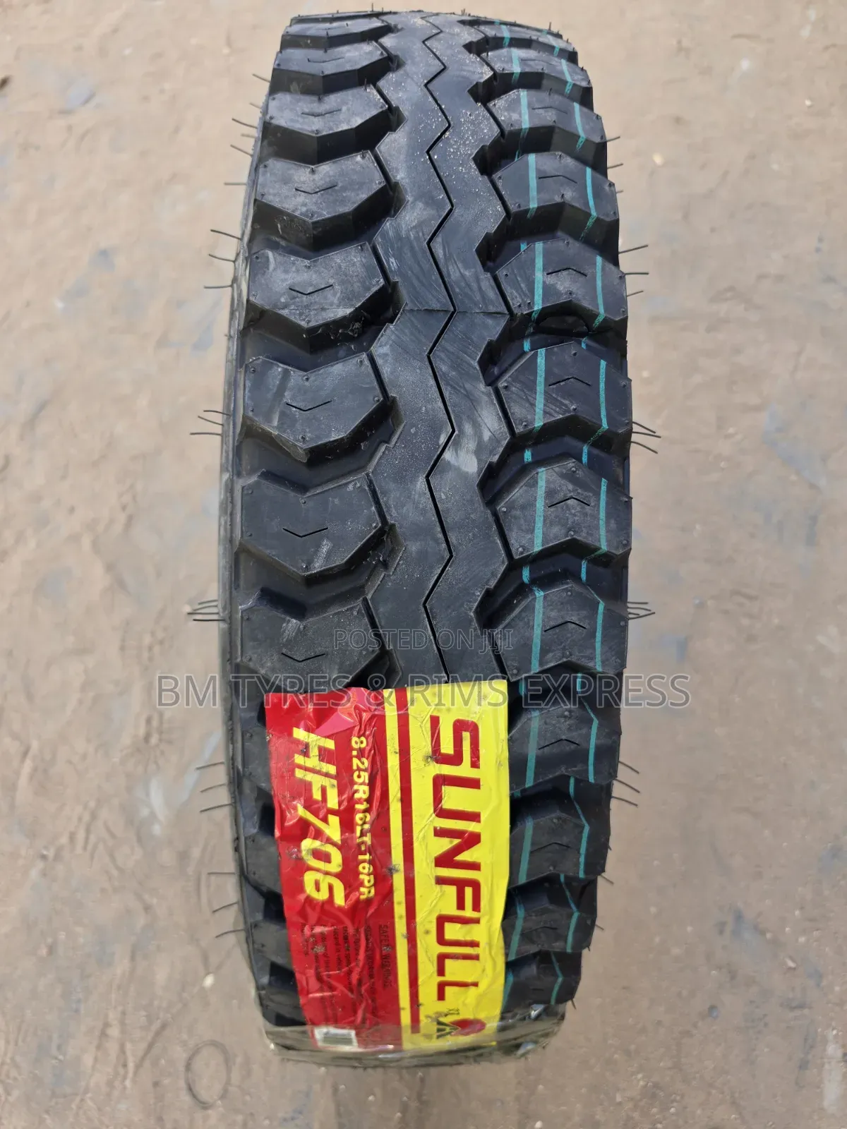 825 R16 Sunfull Tires (Diff)