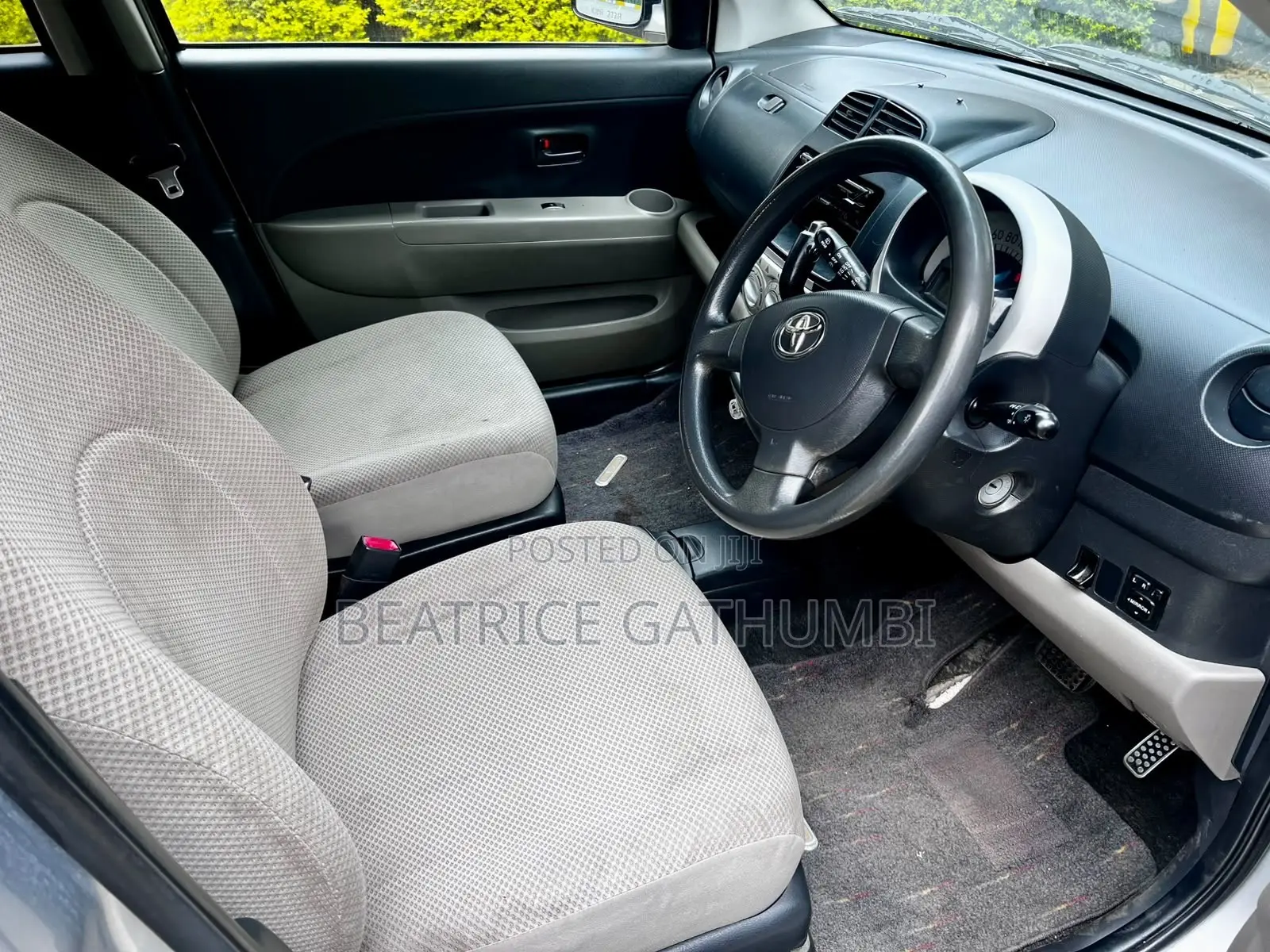 Toyota Passo 2005 Silver