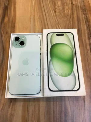 New Apple iPhone 15 256 GB Green