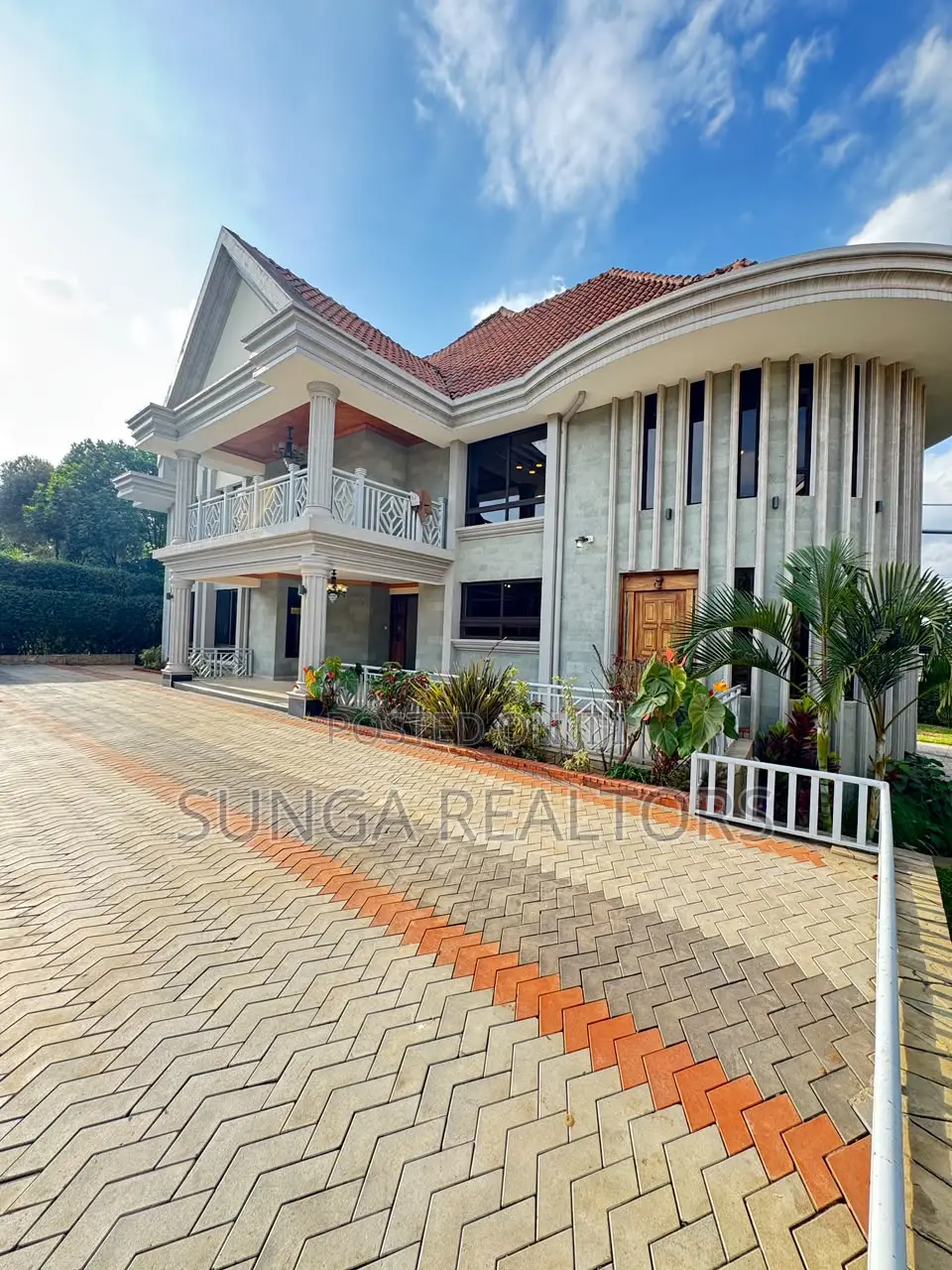 5bdrm House in Muthaiga for rent