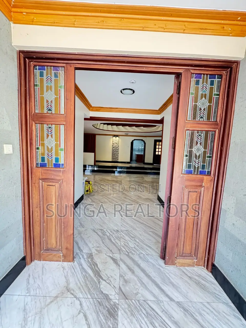 5bdrm House in Muthaiga for rent