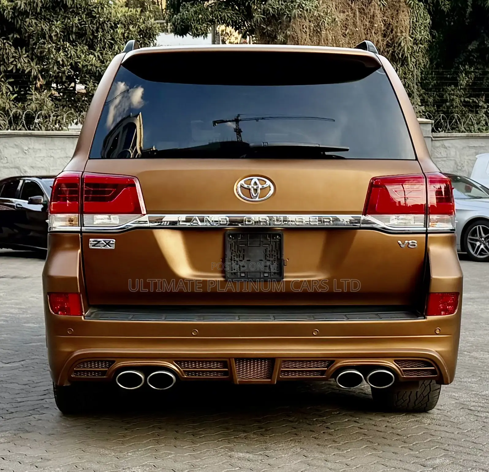 Toyota Land Cruiser 4.6 V8 ZX 2019 Gold