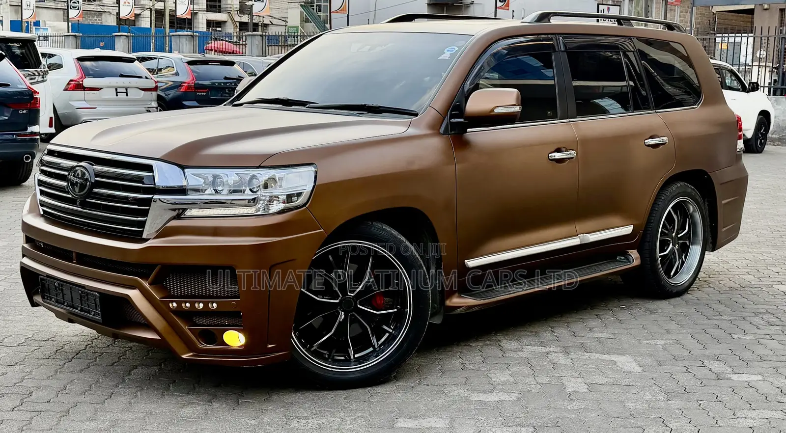 Toyota Land Cruiser 4.6 V8 ZX 2019 Gold