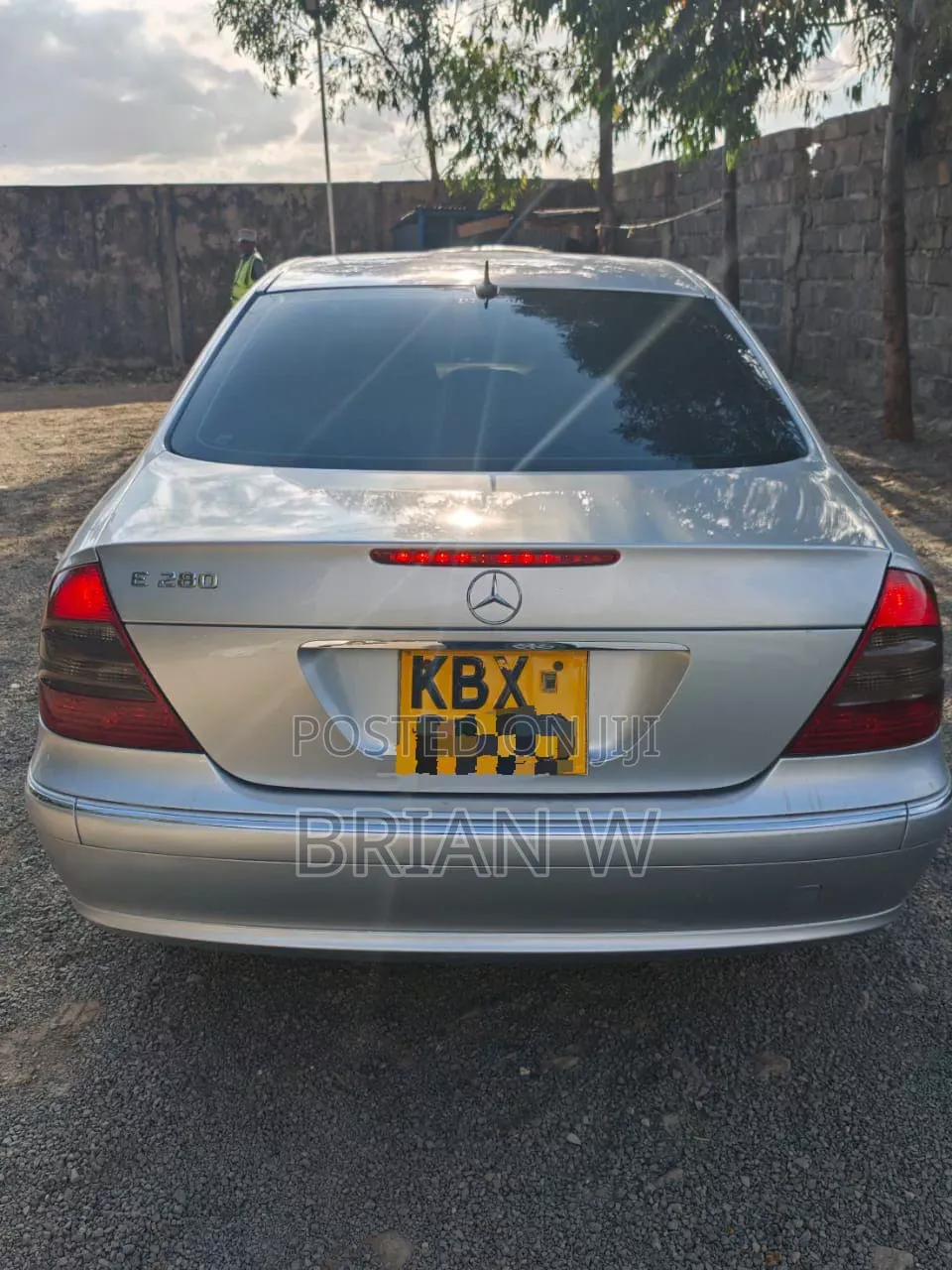 Mercedes-Benz 280E 2010 Silver