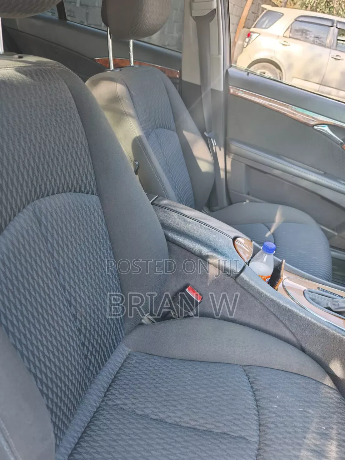 Mercedes-Benz 280E 2010 Silver