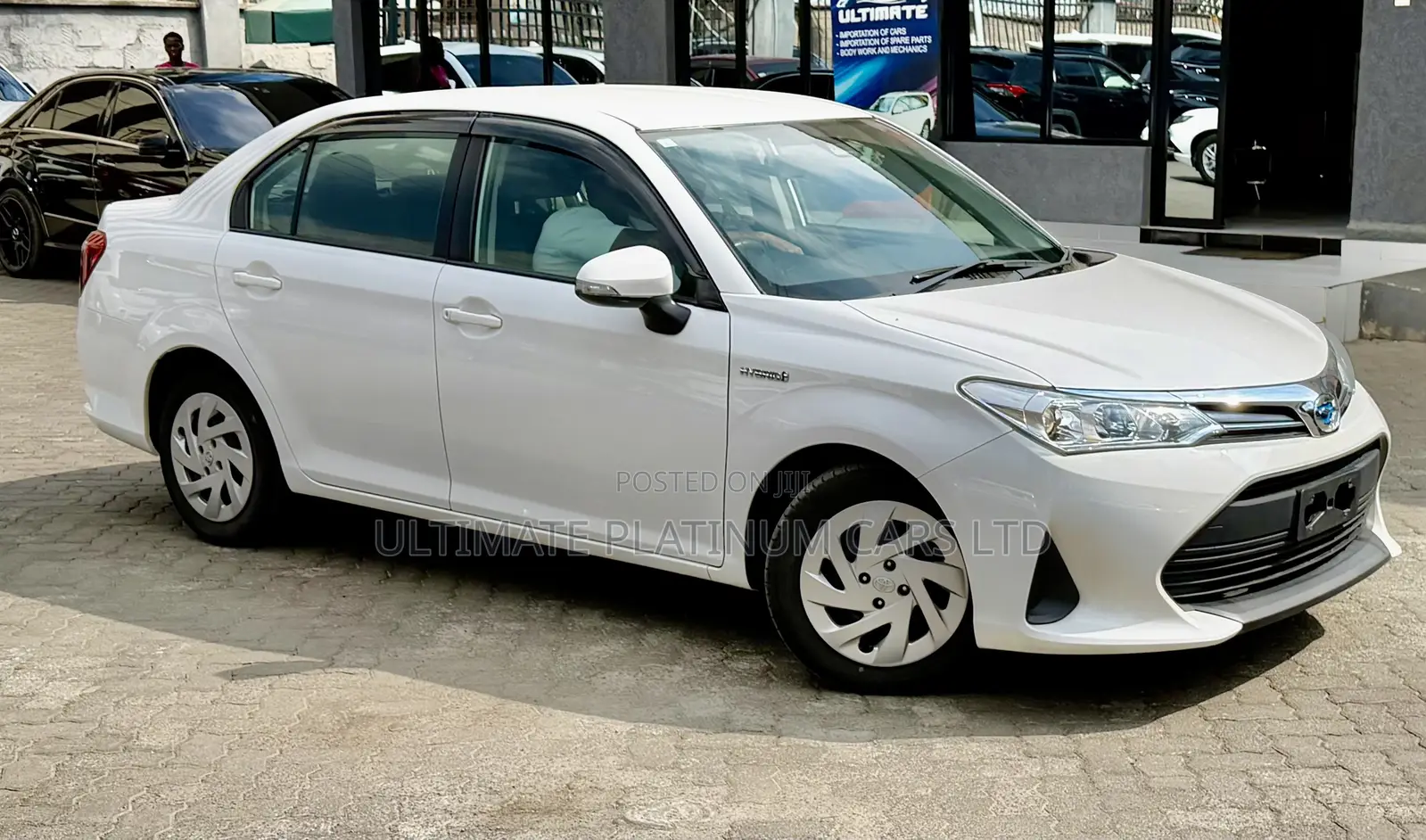 Toyota Axio 1.5 Hybrid 2WD 2019 White